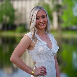 Meet your Posher, Jennifer